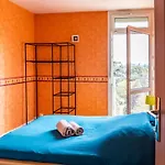 Cap Sud - 53m2- Vue Pyrenees- Hypercentre-wifi Fibre -nouvelle Literie Apartment Tarbes