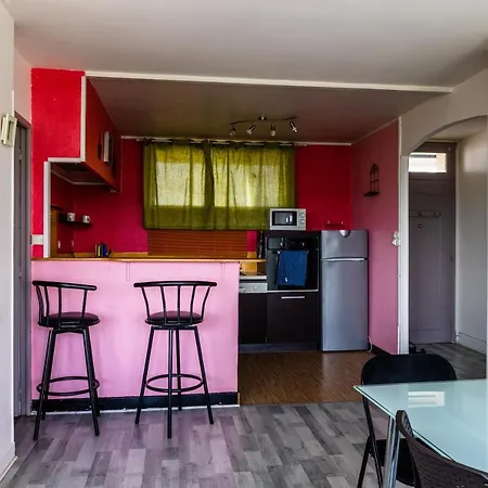 Cap Sud - 53m2- Vue Pyrenees- Hypercentre-wifi Fibre -nouvelle Literie *