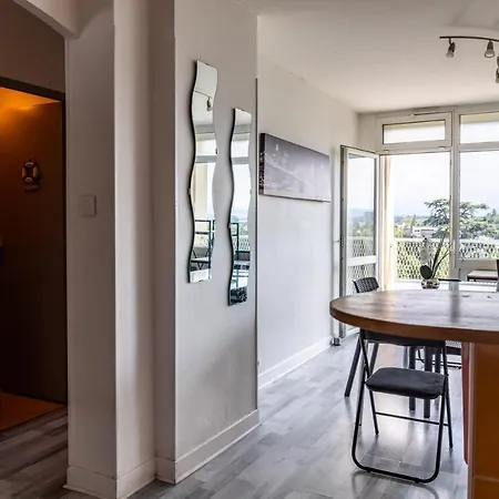 Cap Sud - 53m2- Vue Pyrenees- Hypercentre-wifi Fibre -nouvelle Literie Apartmán