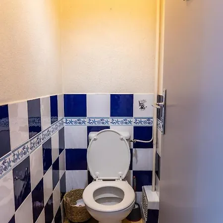 Apartment Cap Sud - 53m2- Vue Pyrenees- Hypercentre-wifi Fibre -nouvelle Literie Tarbes