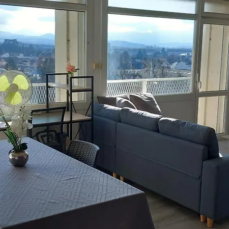 Cap Sud - 53m2- Vue Pyrenees- Hypercentre-wifi Fibre -nouvelle Literie