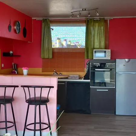 Apartment Cap Sud - 53m2- Vue Pyrenees- Hypercentre-wifi Fibre -nouvelle Literie