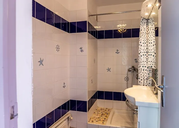 Cap Sud - 53m2- Vue Pyrenees- Hypercentre-wifi Fibre -nouvelle Literie *