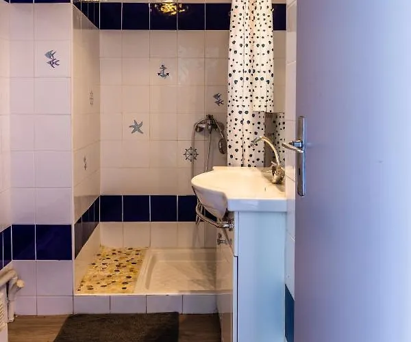 Cap Sud - 53m2- Vue Pyrenees- Hypercentre-wifi Fibre -nouvelle Literie Apartment