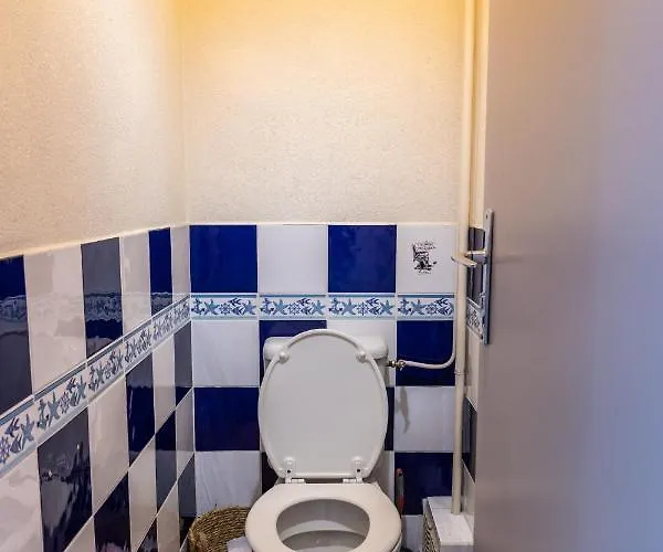 Apartment Cap Sud - 53m2- Vue Pyrenees- Hypercentre-wifi Fibre -nouvelle Literie Tarbes